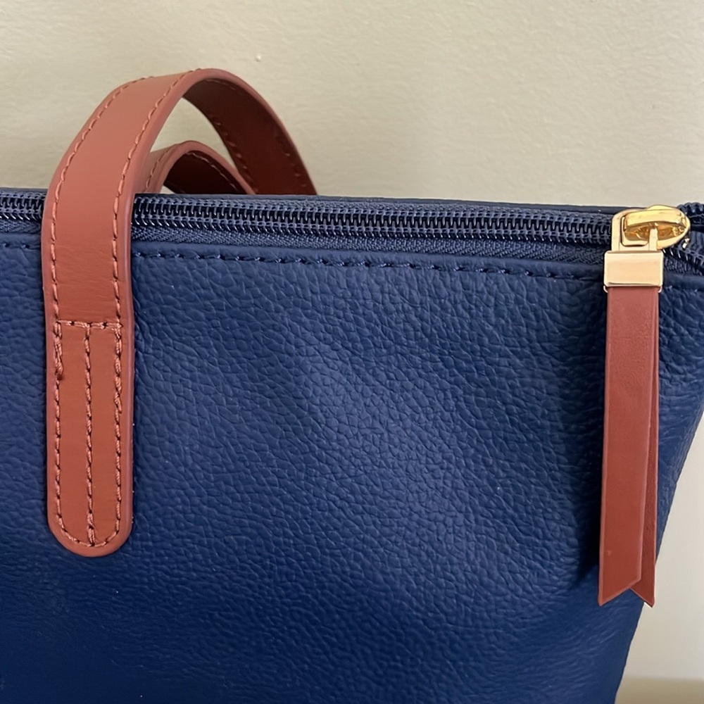NWT Leather Joy Mangano RFIDBlocking Tote Bucket Shopper CarryOn - Picture 13 of 16